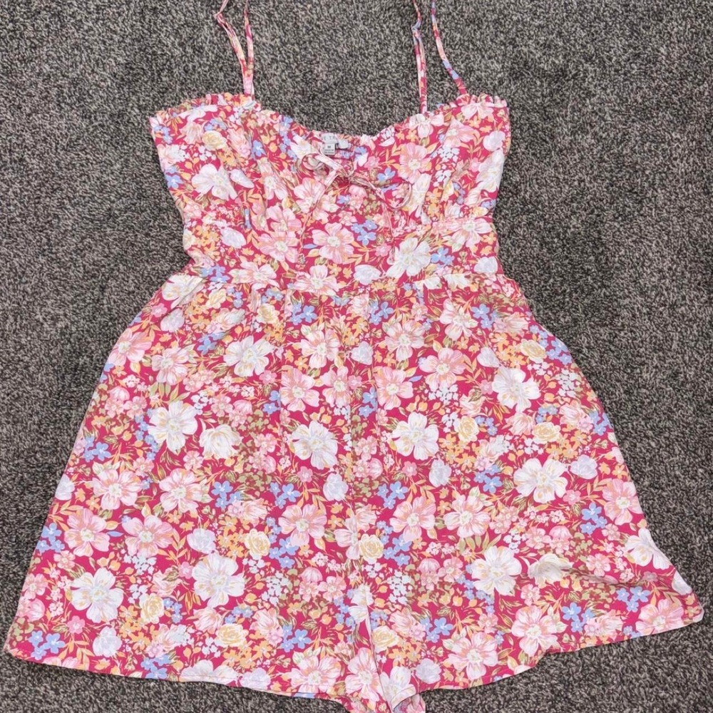 Love Tree Multicolored Romper Size M
